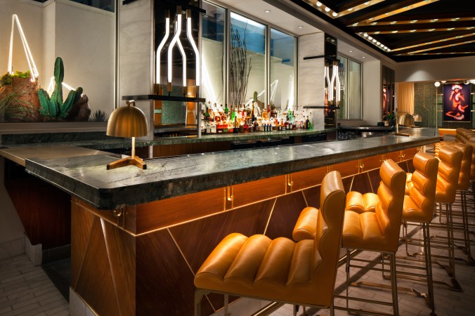 who4429lo-207057-Living Room Bar Detail