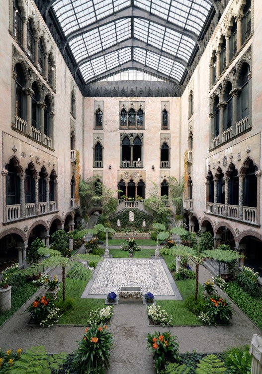 My perfect wedding venue: The Isabella Stewart Gardner Museum in Boston. They don't do weddings. 